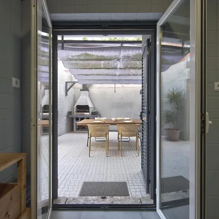 Jamor Terrace By Homing * Cruz Quebrada