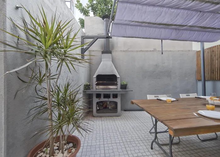 Jamor Terrace By Homing *