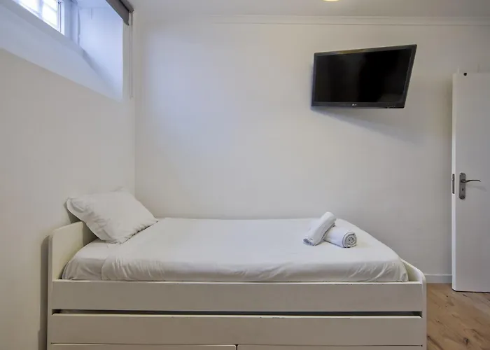 Jamor Terrace By Homing Cruz Quebrada